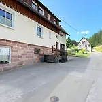 Schwarzwaldhaus Zwink * Enzklösterle