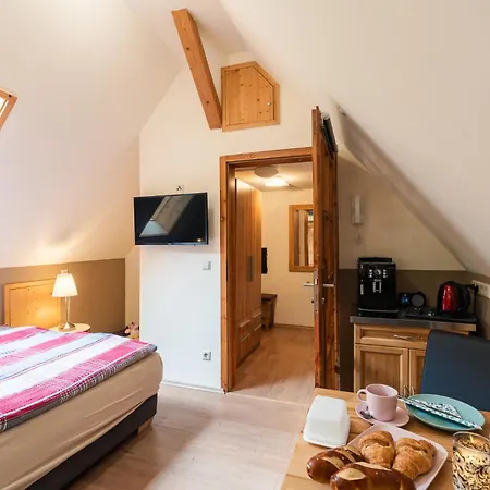 Schwarzwaldhaus Zwink * Enzklosterle