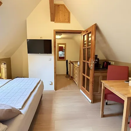 Schwarzwaldhaus Zwink * Enzklösterle