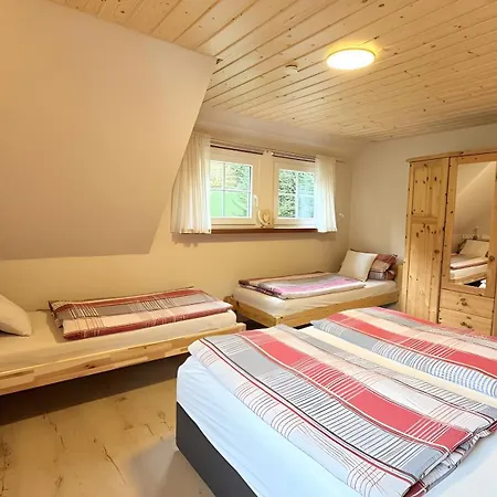 Schwarzwaldhaus Zwink * Enzklösterle